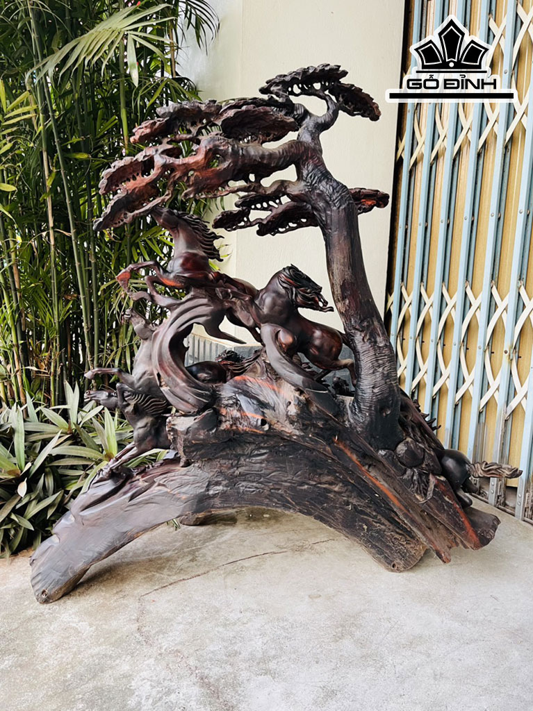 Tượng Bát Mã Quần Tùng Gỗ Trắc Cao 108 Ngang 106 Sâu 50 (cm)