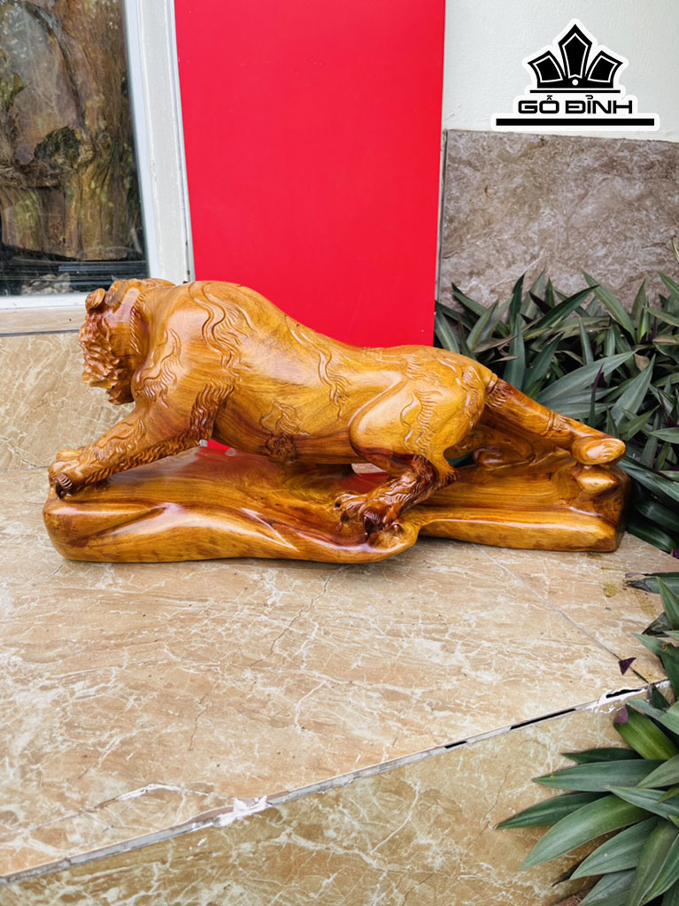 Tượng Hổ Phong Thủy Gỗ Hương Cao 25 Ngang 56 Sâu 22 (cm)