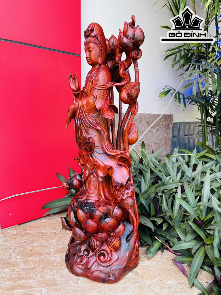 Tượng Phật Bà Quan Âm Gỗ Trắc Cao 62 Ngang 25 Sâu 20 (cm)