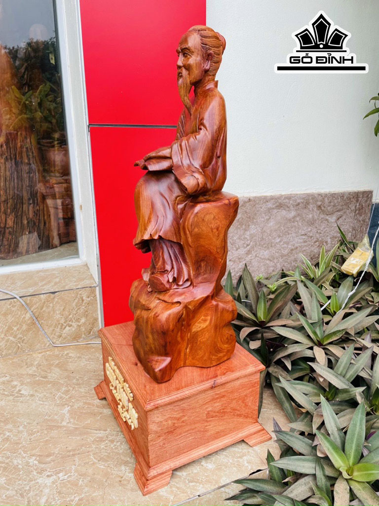 Tượng Thầy Giáo Chu Văn An Cao 60 Ngang 24 Sâu 18 (cm)