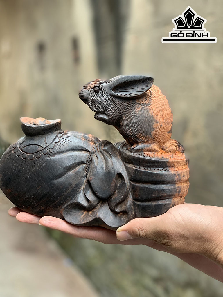 Tượng Thỏ Ngọc Gỗ Trắc Cao 17 Ngang 24 Sâu 12 (cm)