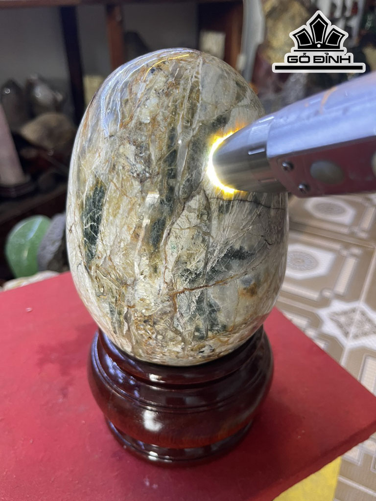 Tác Phẩm Quả Trứng Gỗ Hóa Ngọc Cao 34 (cm) 3,8kg