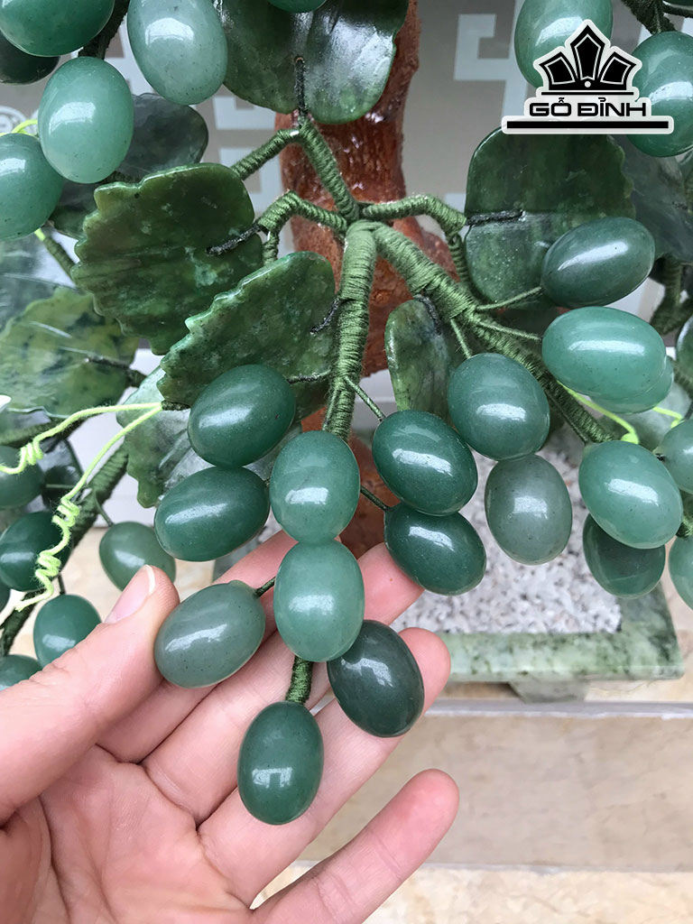 Cây Nho Đá Thạch Anh  Cao 38 Ngang 28 Sâu 10 (cm) 2,25kg