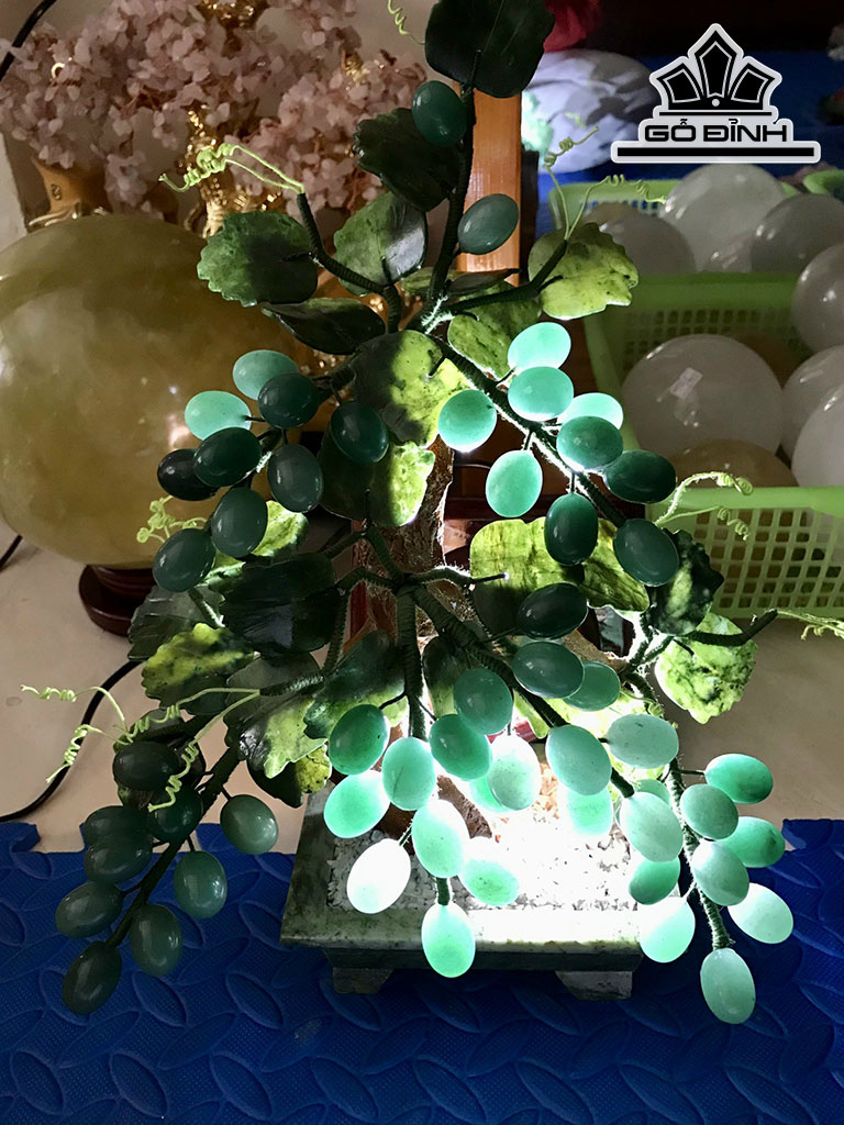 Cây Nho Đá Thạch Anh  Cao 38 Ngang 28 Sâu 10 (cm) 2,25kg