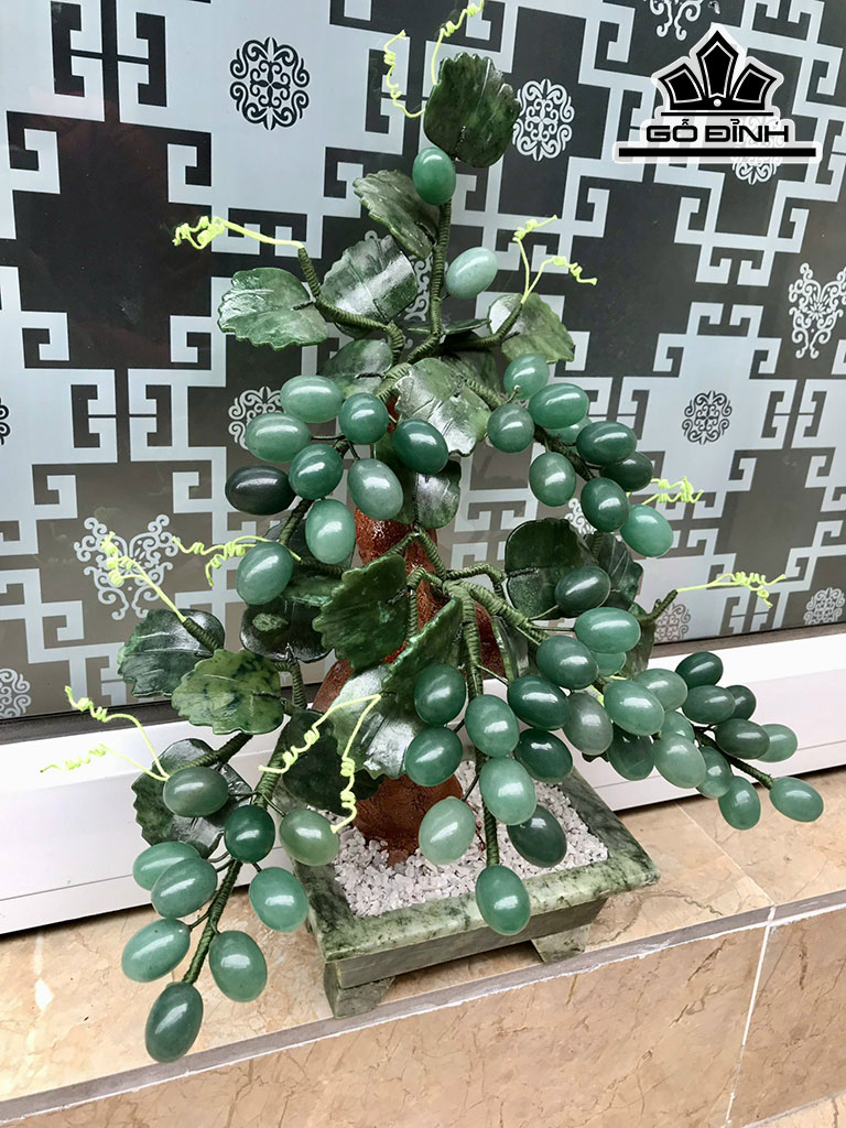 Cây Nho Đá Thạch Anh  Cao 38 Ngang 28 Sâu 10 (cm) 2,25kg