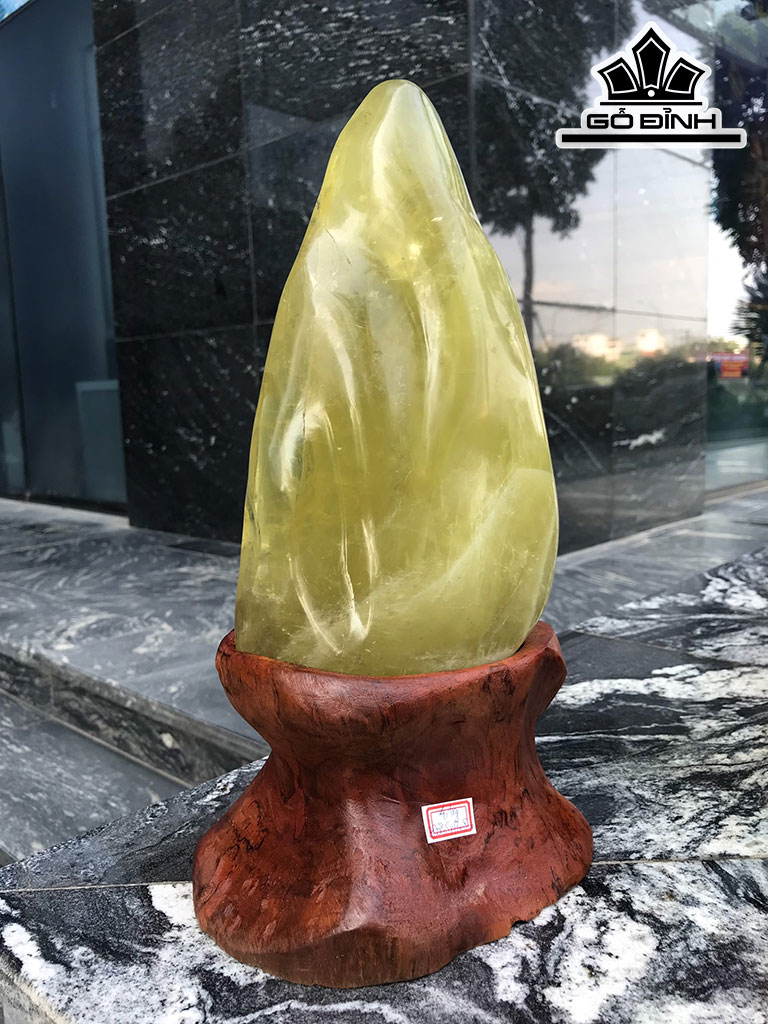 Núi Cảnh Đá Thạch Anh Vàng Cao 38,5 Ngang 17 Sâu 8 (cm) 4,1kg