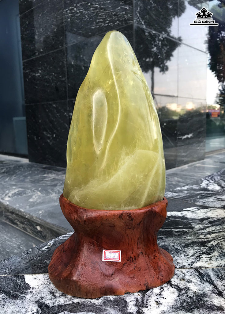 Núi Cảnh Đá Thạch Anh Vàng Cao 38,5 Ngang 17 Sâu 8 (cm) 4,1kg
