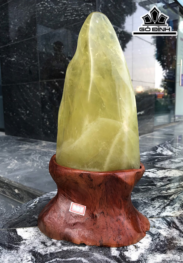 Núi Cảnh Đá Thạch Anh Vàng Cao 38,5 Ngang 17 Sâu 8 (cm) 4,1kg