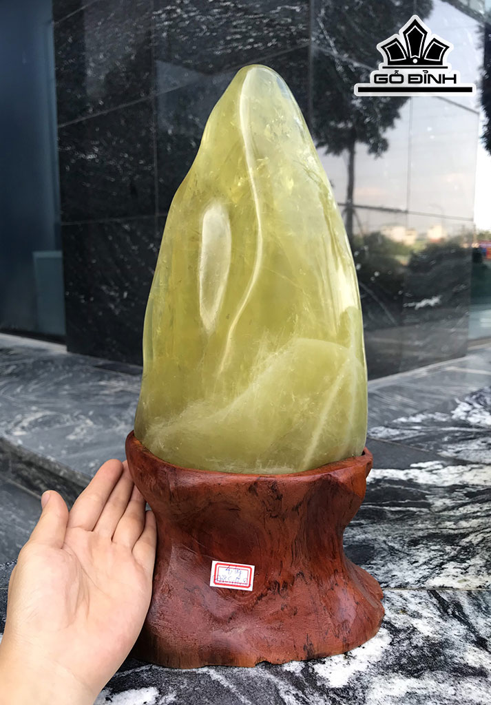 Núi Cảnh Đá Thạch Anh Vàng Cao 38,5 Ngang 17 Sâu 8 (cm) 4,1kg