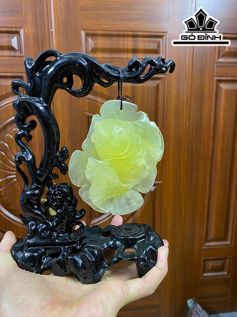 Tác Phẩm Niên Niên Hữu Dư Đá Serpentine Cao 22 (cm)