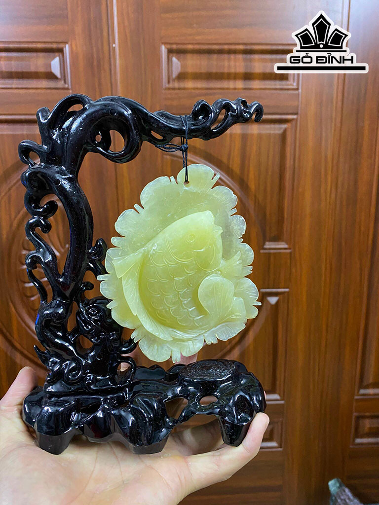 Tác Phẩm Niên Niên Hữu Dư Đá Serpentine Cao 22 (cm)
