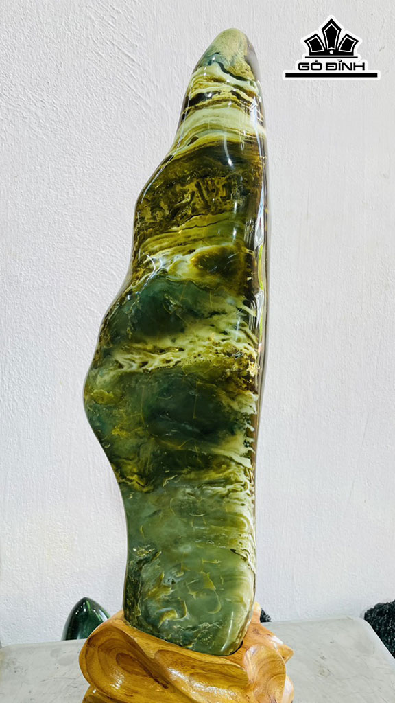 Tác Phẩm Đá Casidon Cao 62 Ngang 17 (cm) 9kg