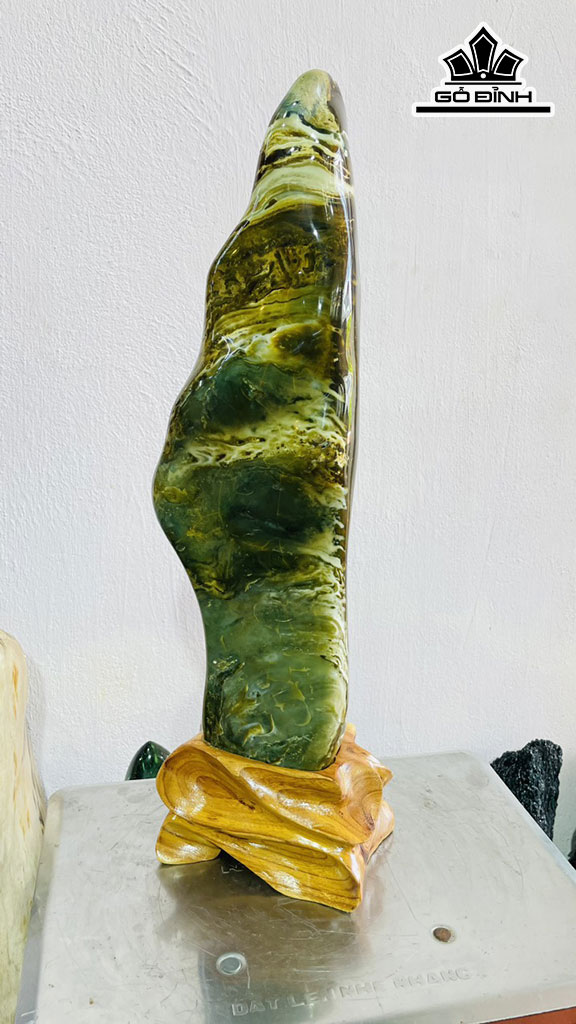 Tác Phẩm Đá Casidon Cao 62 Ngang 17 (cm) 9kg