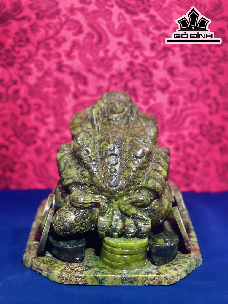 Tác Phẩm Thiềm Thừ Đá Serpentine Cao 20 (cm) 3kg