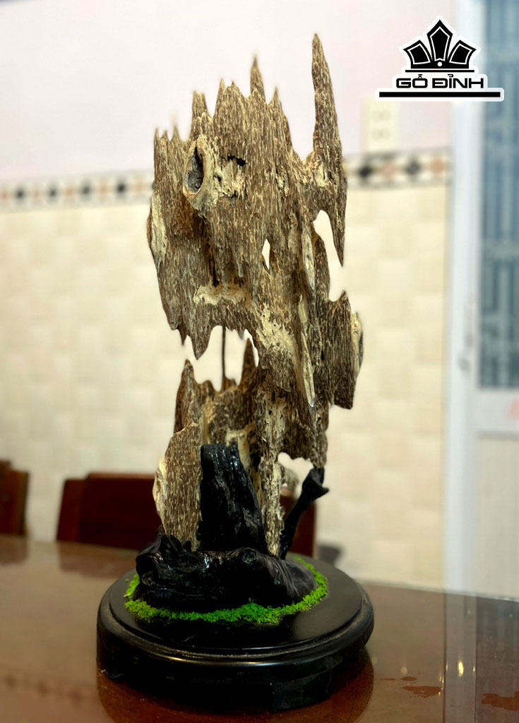Núi Cảnh Trang Trí Gỗ Trầm Hương Cao 47 Ngang 20 Sâu 10 (cm) 406gr