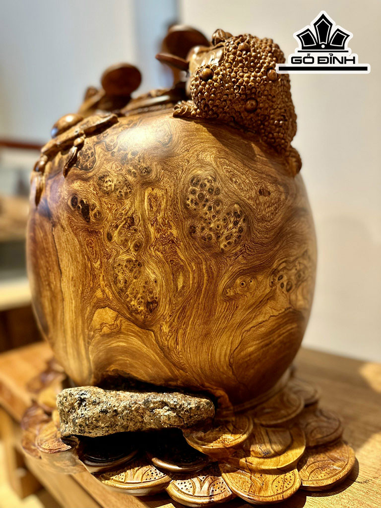 Chum Phú Quý Gỗ Nu Hương Ôm Đá Cao 47 Ngang 43 Sâu 37 (cm)
