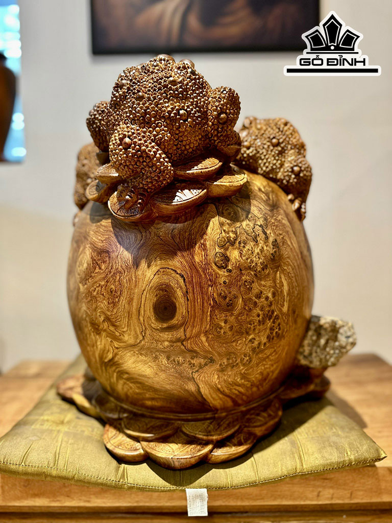Chum Phú Quý Gỗ Nu Hương Ôm Đá Cao 47 Ngang 43 Sâu 37 (cm)