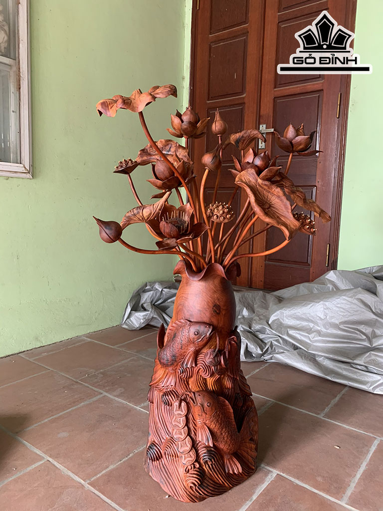 Bình Sen Tam Ngư Gỗ Hương Cao 117 Ngang 38 Sâu 30 (cm)