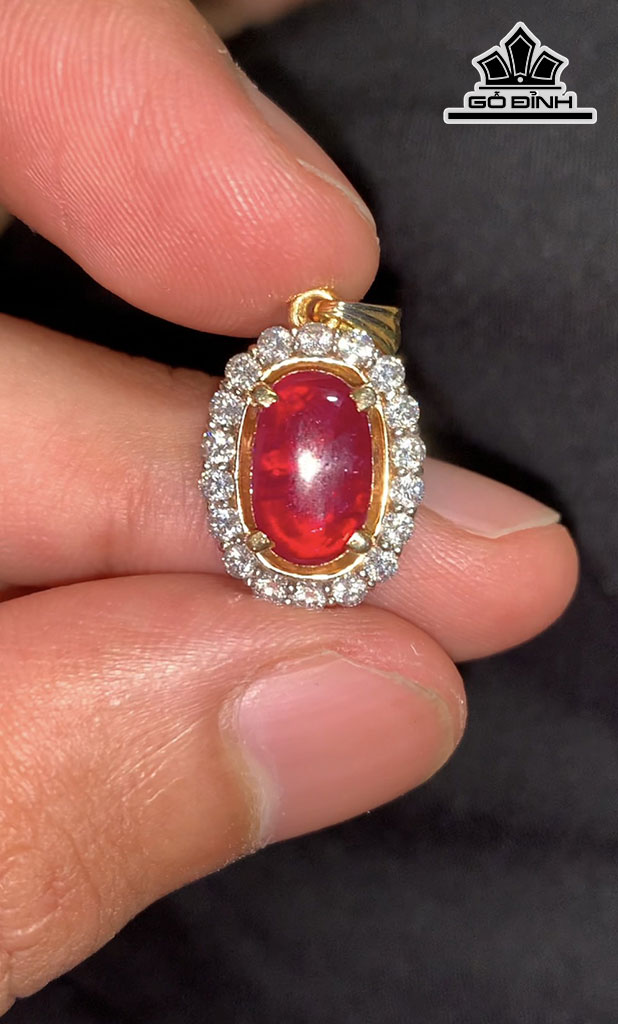 Mặt Dây Chuyền Đá Ruby Lửa