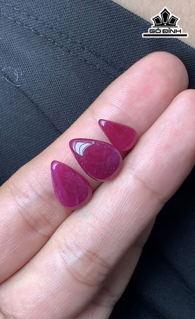 Mặt Dây Chuyền Đá Ruby Yên Bái