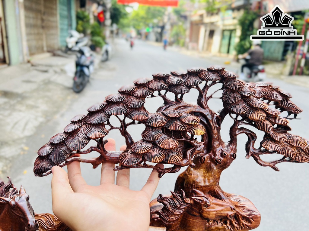 Tượng Bát Mã Truy Phong Gỗ Cẩm Cao 60 Ngang 110 Sâu 30 (cm)