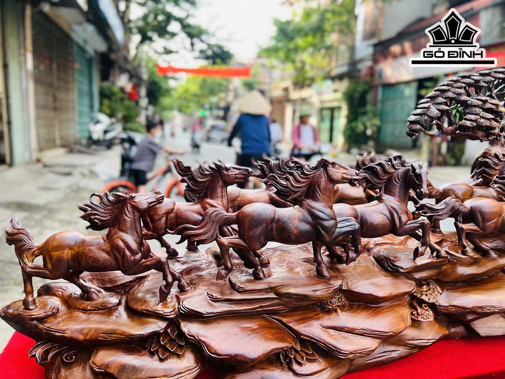 Tượng Bát Mã Truy Phong Gỗ Cẩm Cao 60 Ngang 110 Sâu 30 (cm)