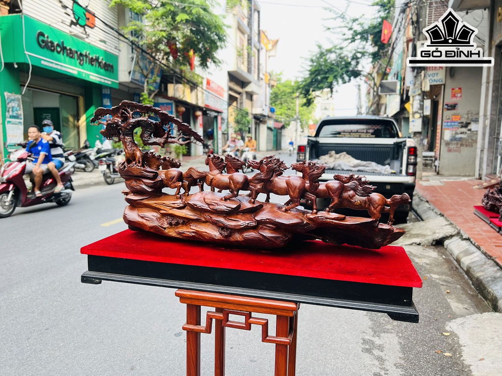 Tượng Bát Mã Truy Phong Gỗ Cẩm Cao 60 Ngang 110 Sâu 30 (cm)