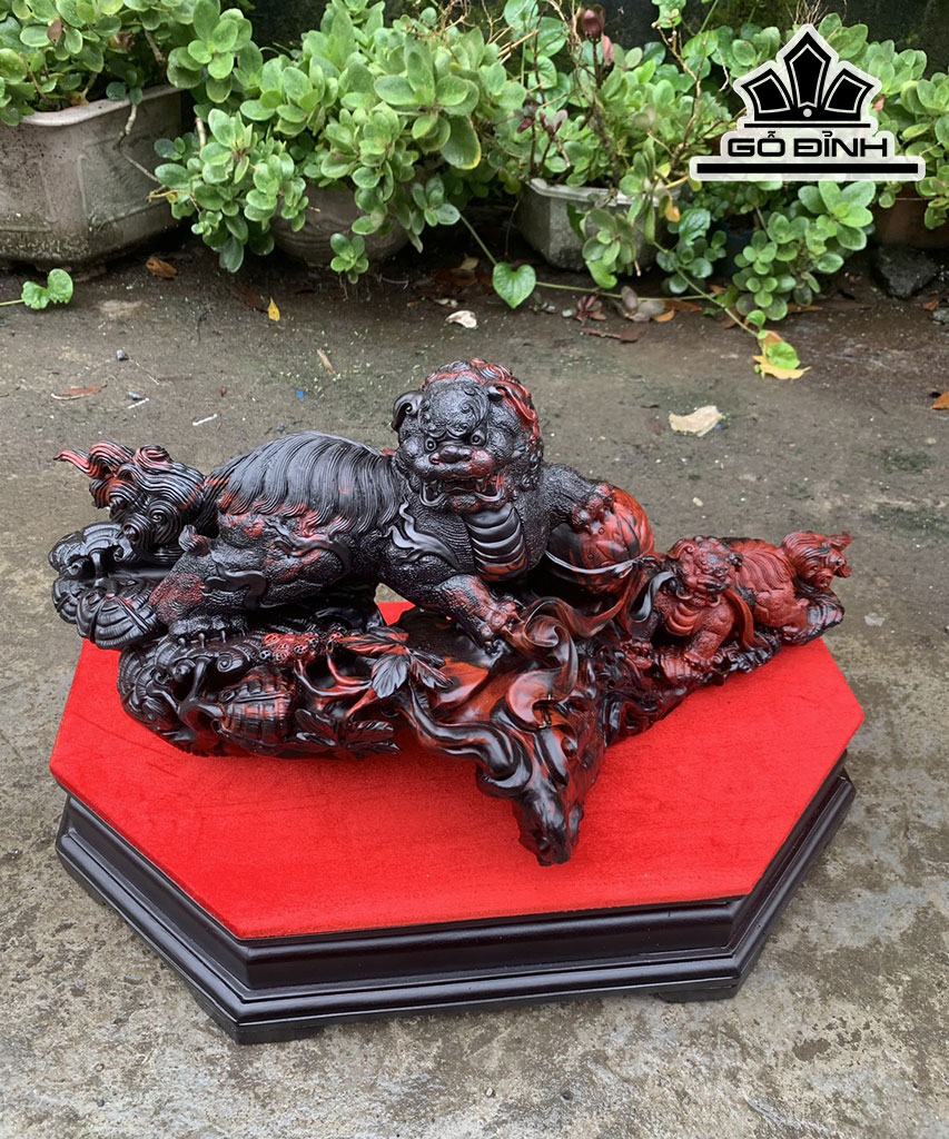Tượng Nghê Gỗ Trắc Ngang 55 Cao 23 Sâu 24 (cm)