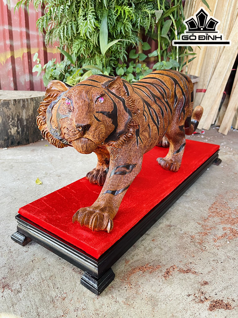 Tượng Hổ Phong Thủy Gỗ Hương Cao 26 Ngang 70 Sâu 20 (cm)