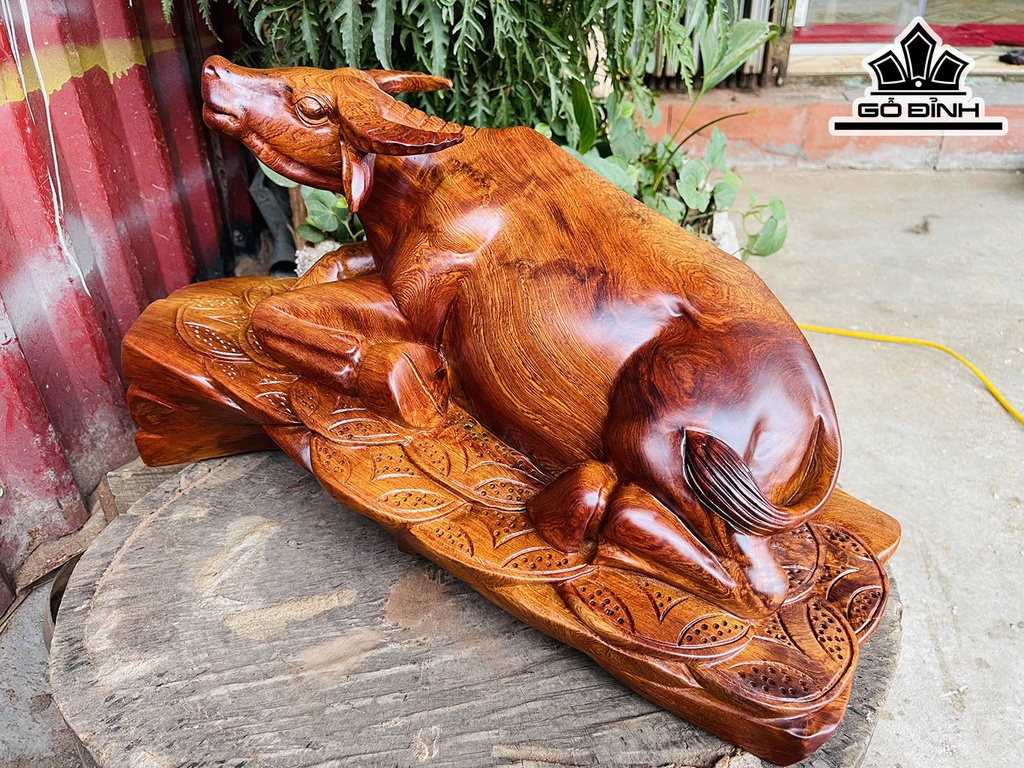 Tượng Trâu Gỗ Hương Cao 28 Ngang 15 Sâu 20 (cm)