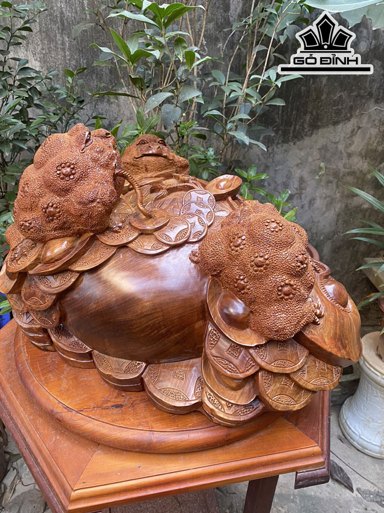 Tượng Tam Cóc Trấn Chum Gỗ Hương Cao 31 Ngang 62 Sâu 47 (cm)