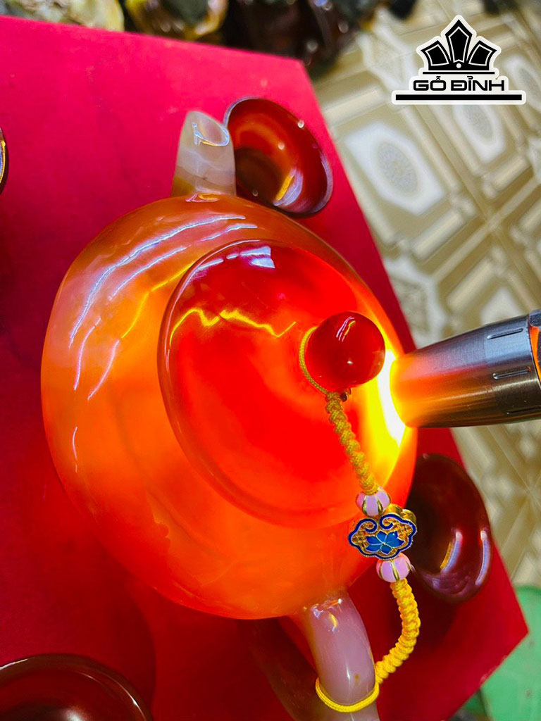 Bộ Ấm Chén Đá Mã Não Bình Cao 19 Chén Cao 6 (cm)