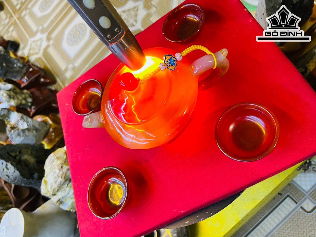 Bộ Ấm Chén Đá Mã Não Bình Cao 19 Chén Cao 6 (cm)