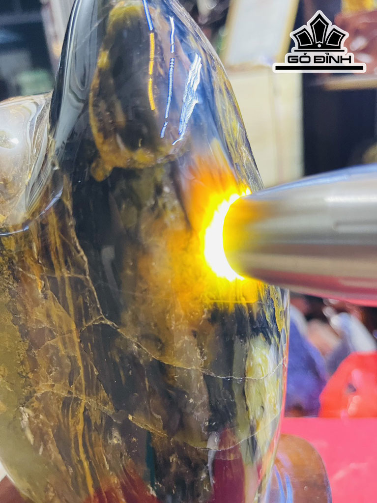 Tác Phẩm Gỗ Hóa Ngọc Cao 32 (cm) 4,2kg