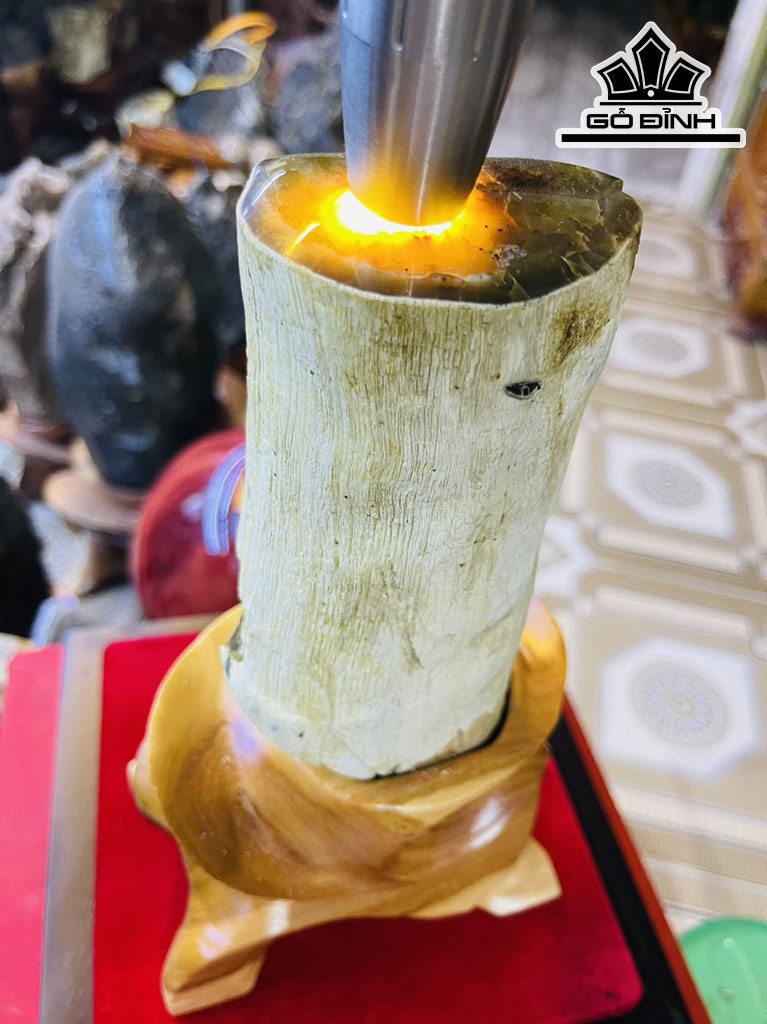 Tác Phẩm Gỗ Hóa Thạch Cao 24 (cm) 1,8kg