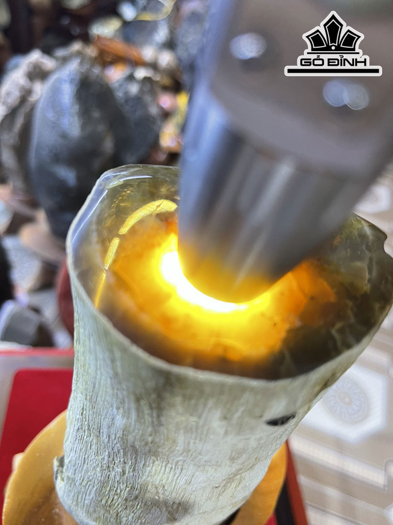 Tác Phẩm Gỗ Hóa Thạch Cao 24 (cm) 1,8kg