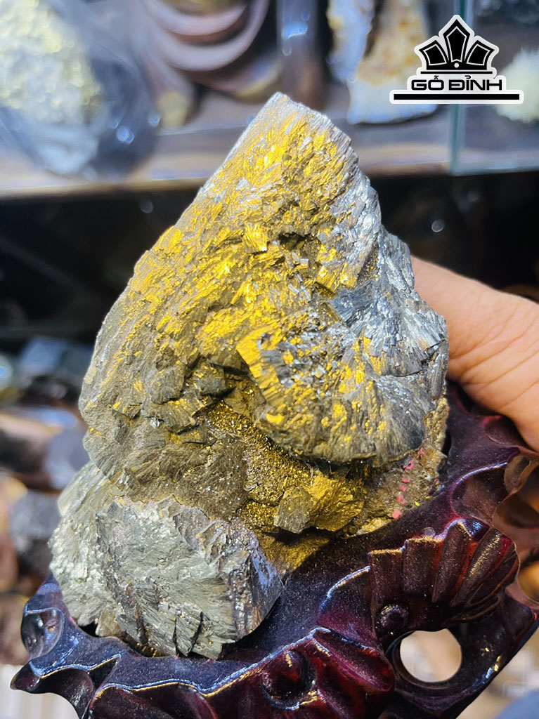 Vàng Găm Tinh Thể Đá Pyrite Cao 15 (cm) 1,5kg