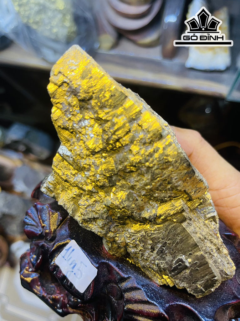 Vàng Găm Tinh Thể Đá Pyrite Cao 15 (cm) 1,5kg