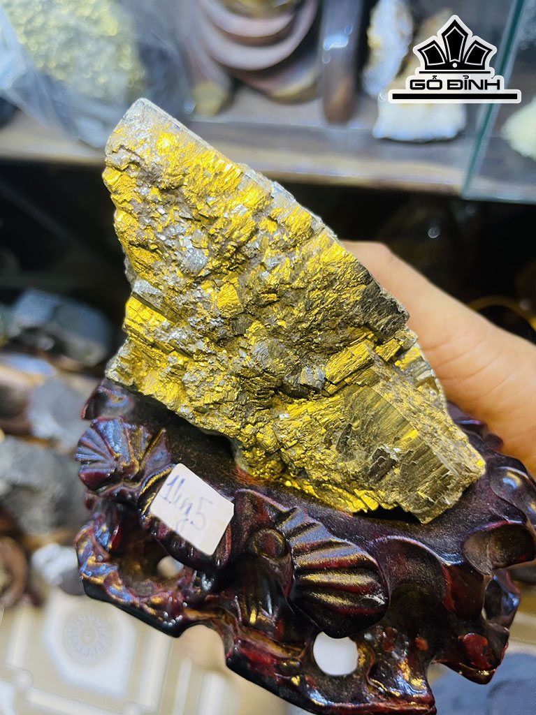 Vàng Găm Tinh Thể Đá Pyrite Cao 15 (cm) 1,5kg