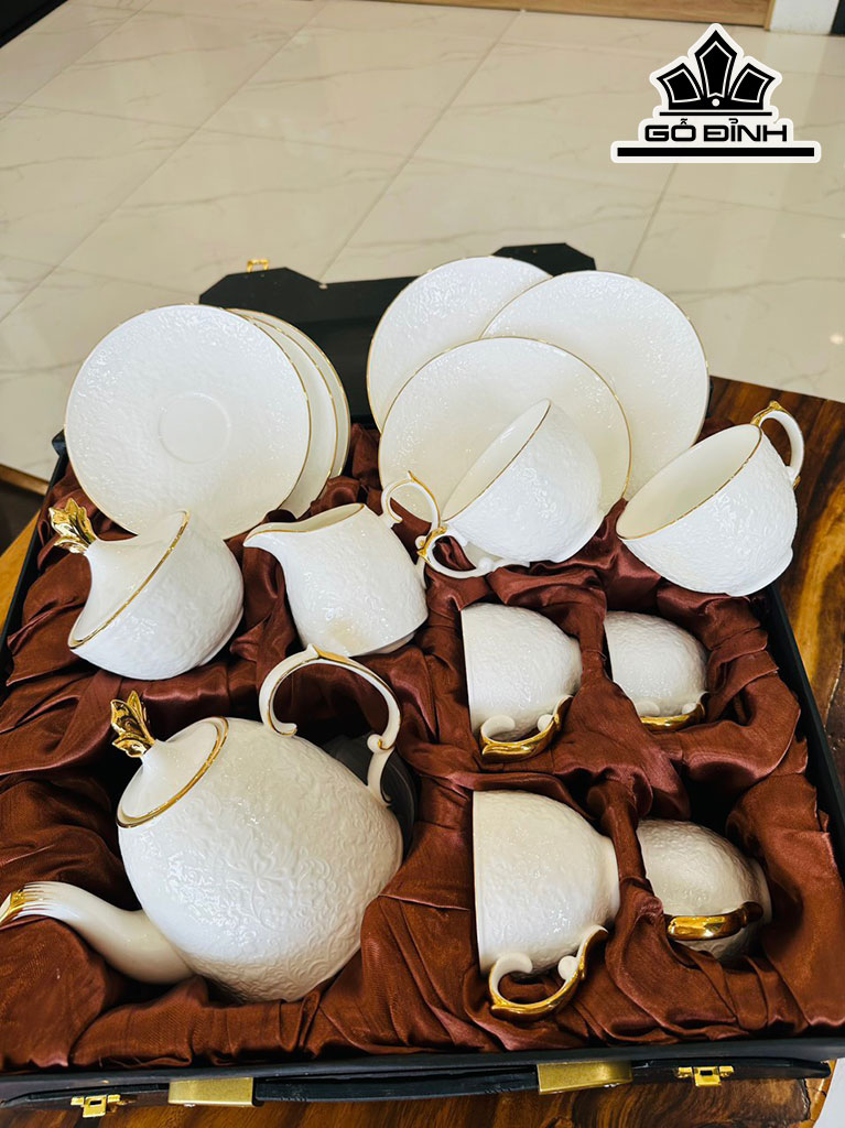 Bộ Ấm Chén Màu Trắng Gốm Tàu