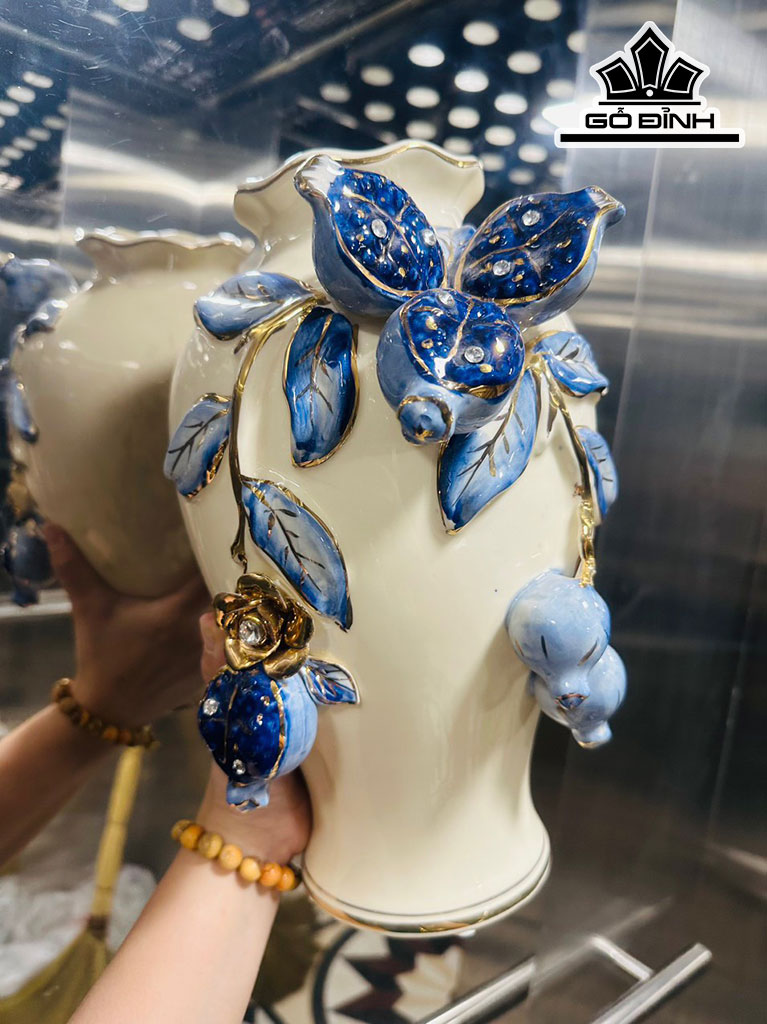 Bộ Bình Hoa Đắp Nổi Gốm Tàu