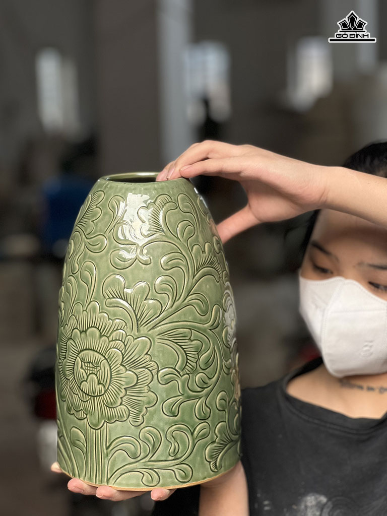 Chuông Vẽ Hoa Sen Gốm Bát Tràng Cao 26 Miệng 8 (cm)