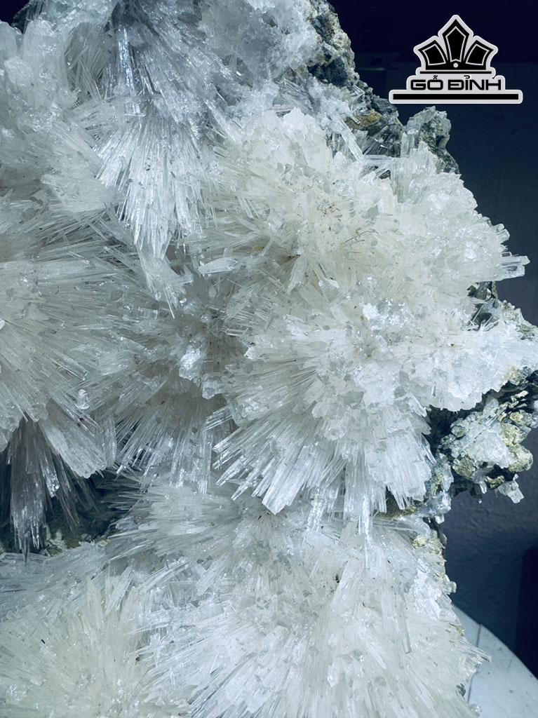 Bông Hoa Ưu Đàm Đá Trầm Tích Cao 37 Ngang 17 (cm) 6,6kg