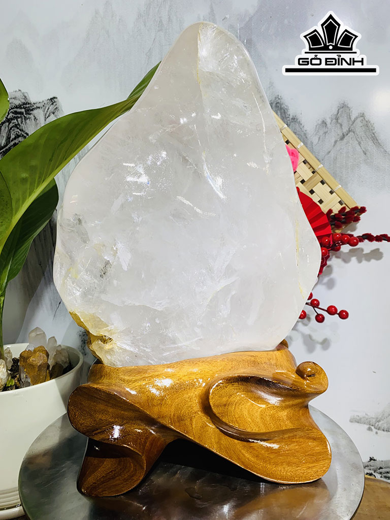 Núi Cảnh Đá Thạch Anh Trắng Cao 46 Ngang 26 (cm) 21,2kg