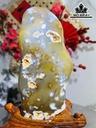 Tác Phẩm Đá Mã Não Cao 24 Ngang 14 (cm) 1,8kg