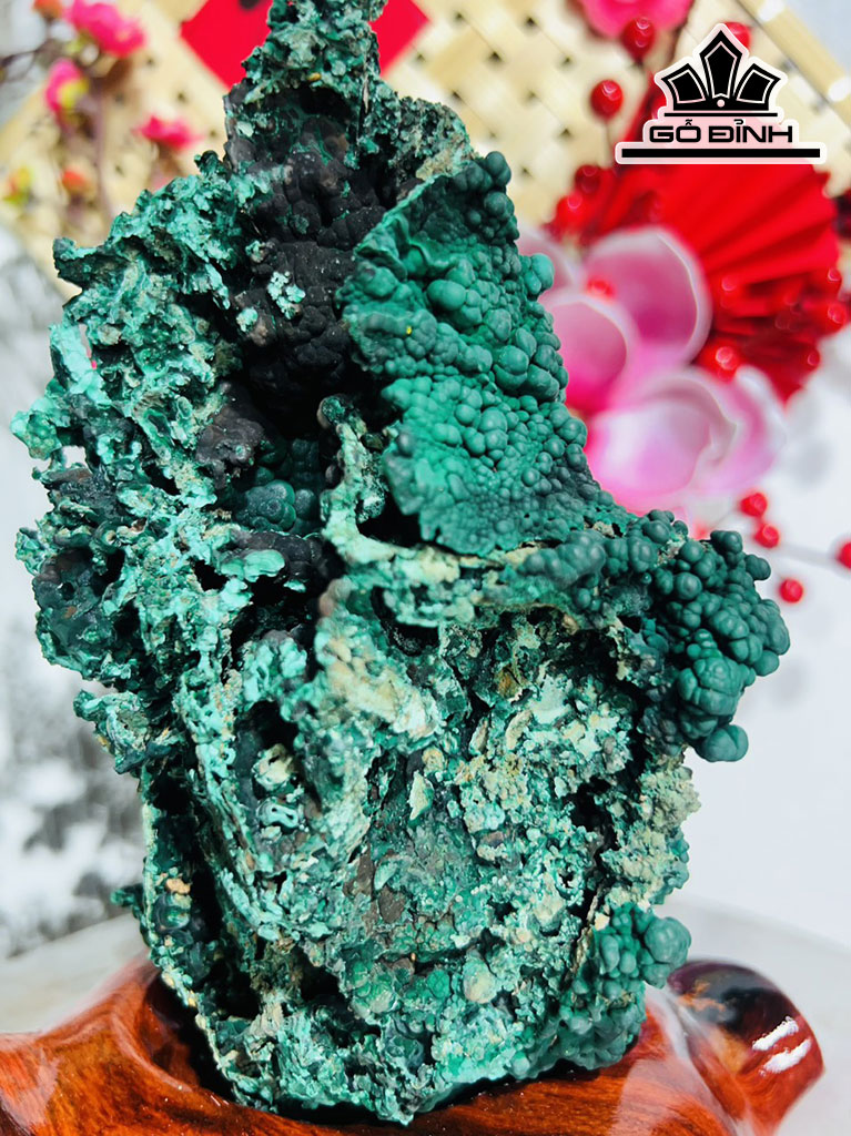 Tác Phẩm Đá Malachite Cao 23 Ngang 16 (cm) 1,6kg