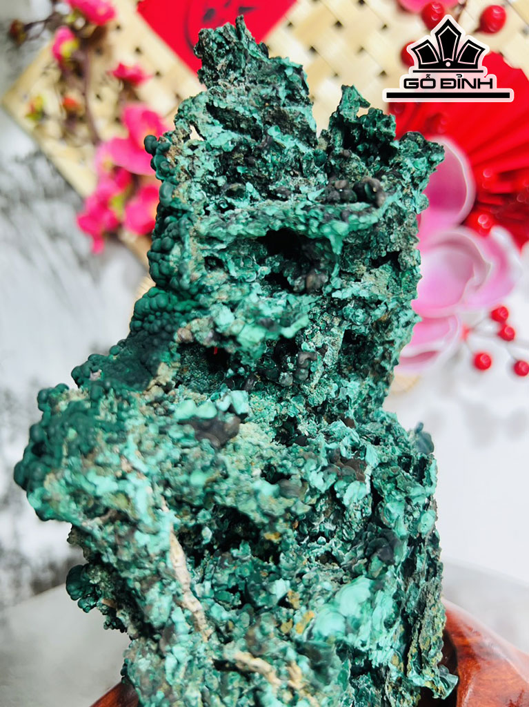 Tác Phẩm Đá Malachite Cao 23 Ngang 16 (cm) 1,6kg