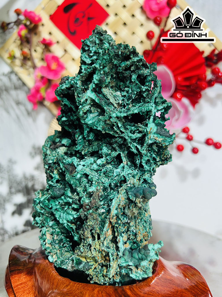 Tác Phẩm Đá Malachite Cao 23 Ngang 16 (cm) 1,6kg
