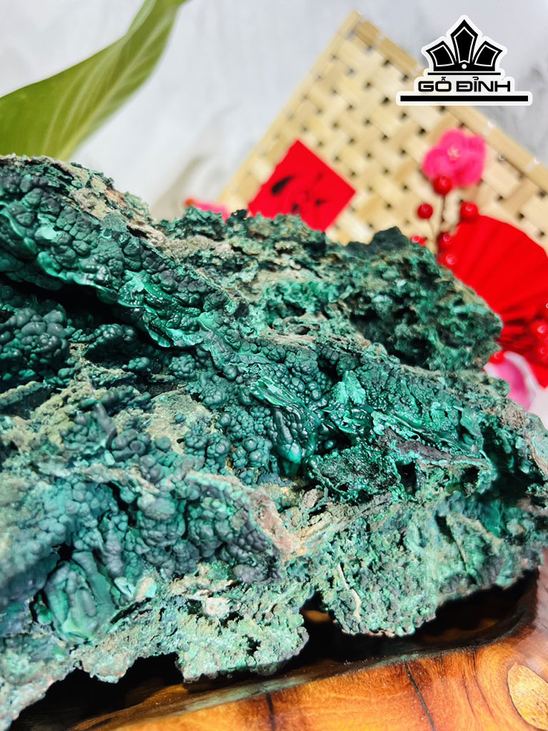Tác Phẩm Đá Malachite Cao 31 Ngang 34 Sâu 30 (cm) 18kg