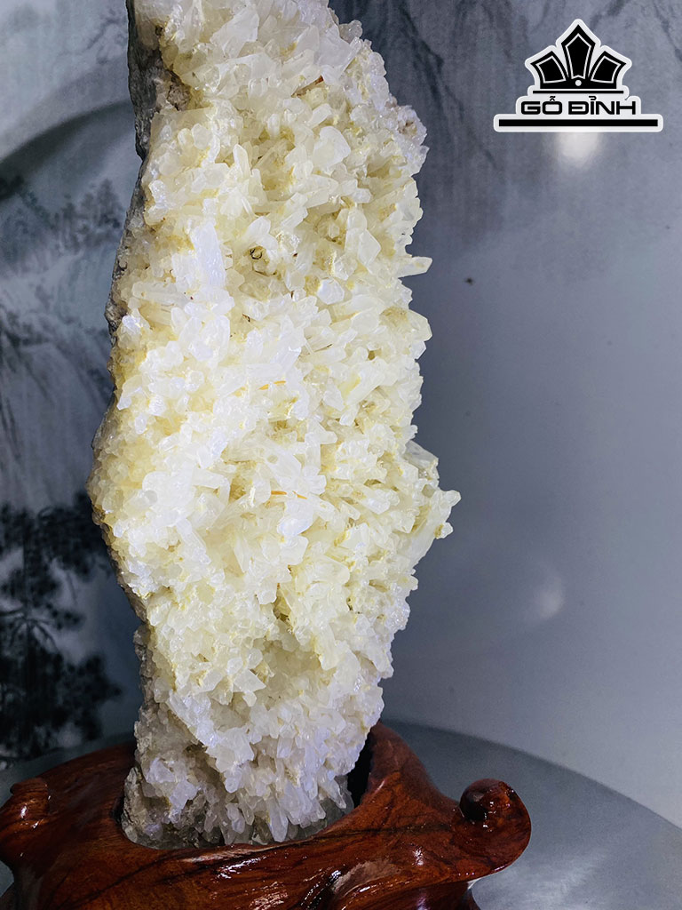 Tinh Thể Đá Thạch Anh Trắng Cao 33 Ngang 14 (cm) 2,1kg